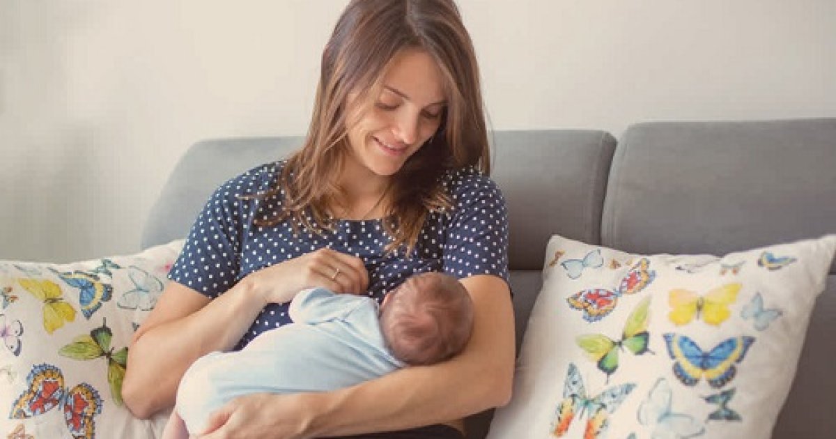 ایا ماشوم ته شیدې ورکول د مور ښکلا کموي؟