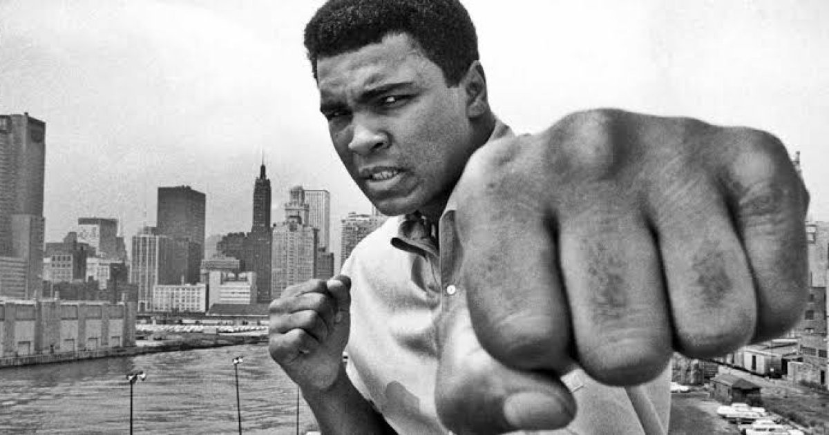 محمد علي کلي څوک و؟