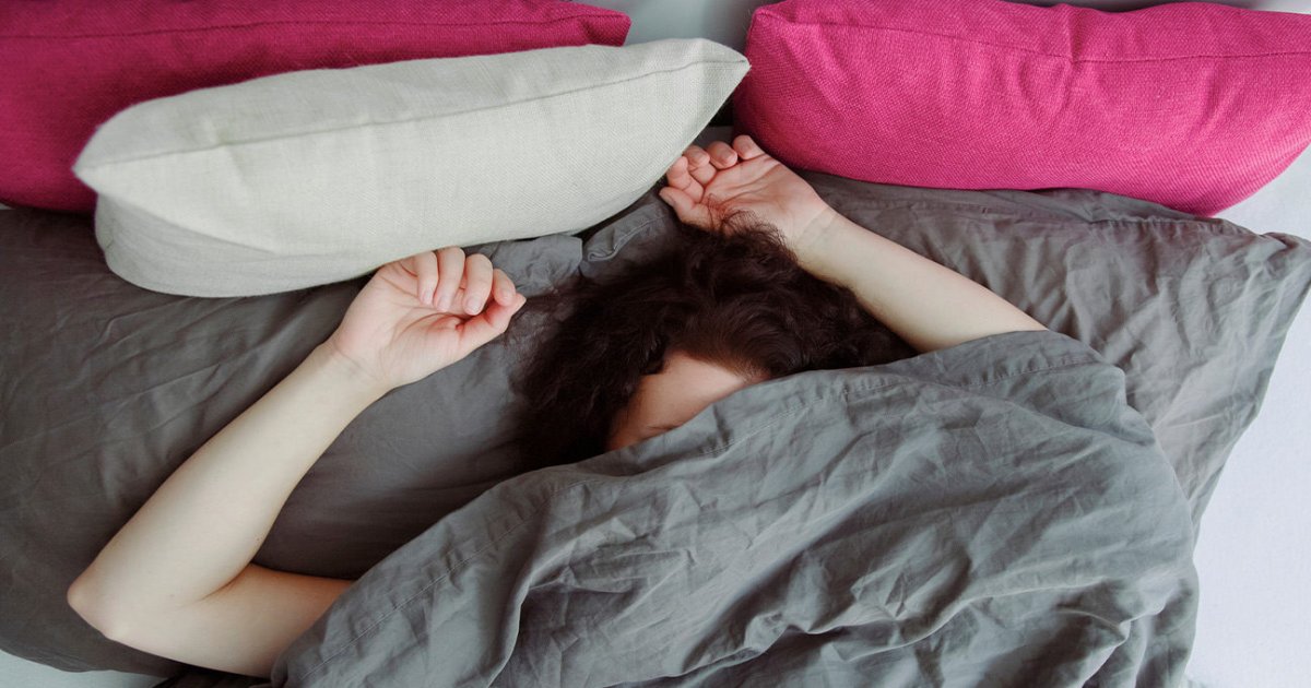 که په خوب کې ستونزه لرئ دا (۶) ډوله خواړه مه خورئ!