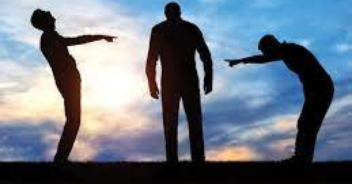 د طعنې (پېغور) په اورېدلو مه خوابدي کيږئ!