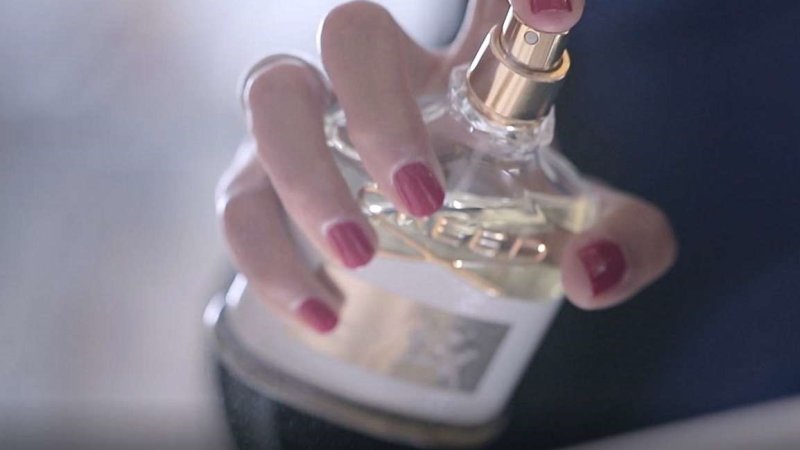 د عطرو په څېر شئ!